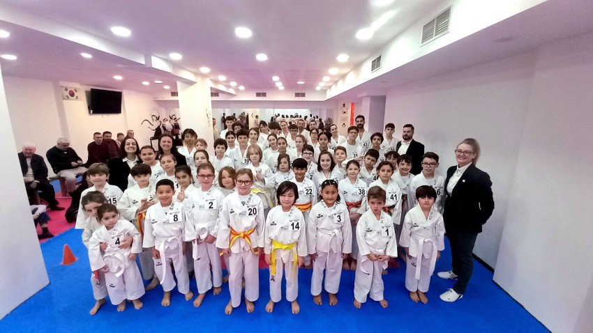 EXAMEN CLUB
